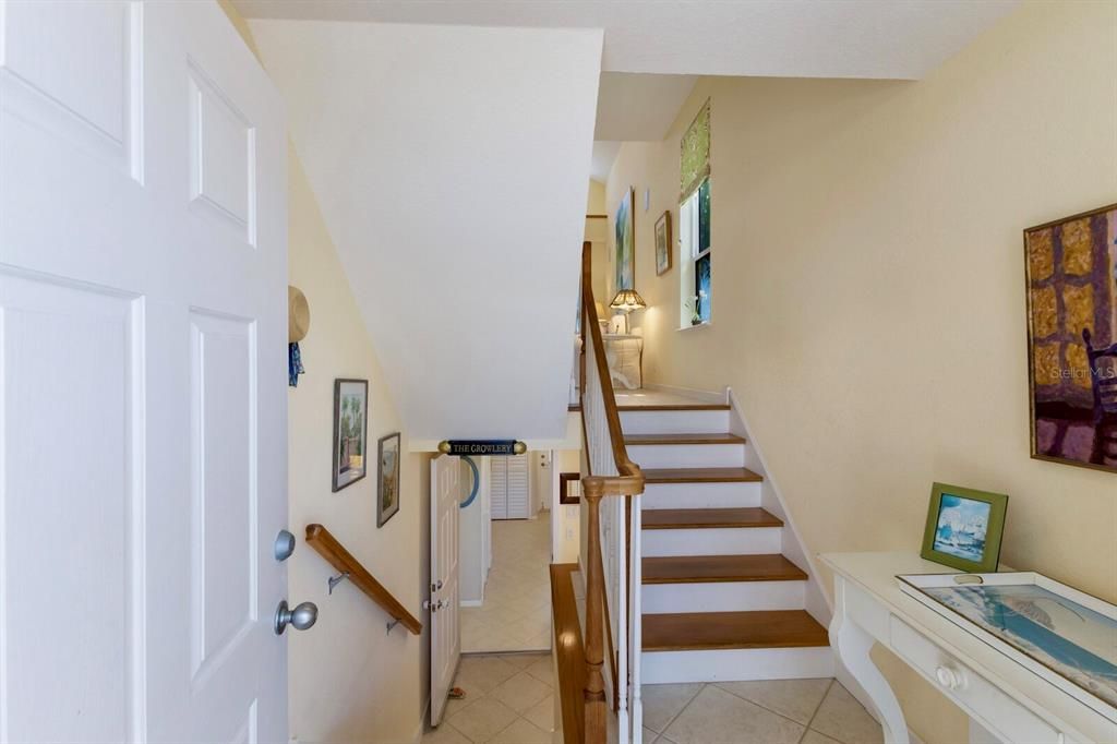 待售: $1,950,000 (3 贝兹, 3 浴室, 1910 平方英尺)