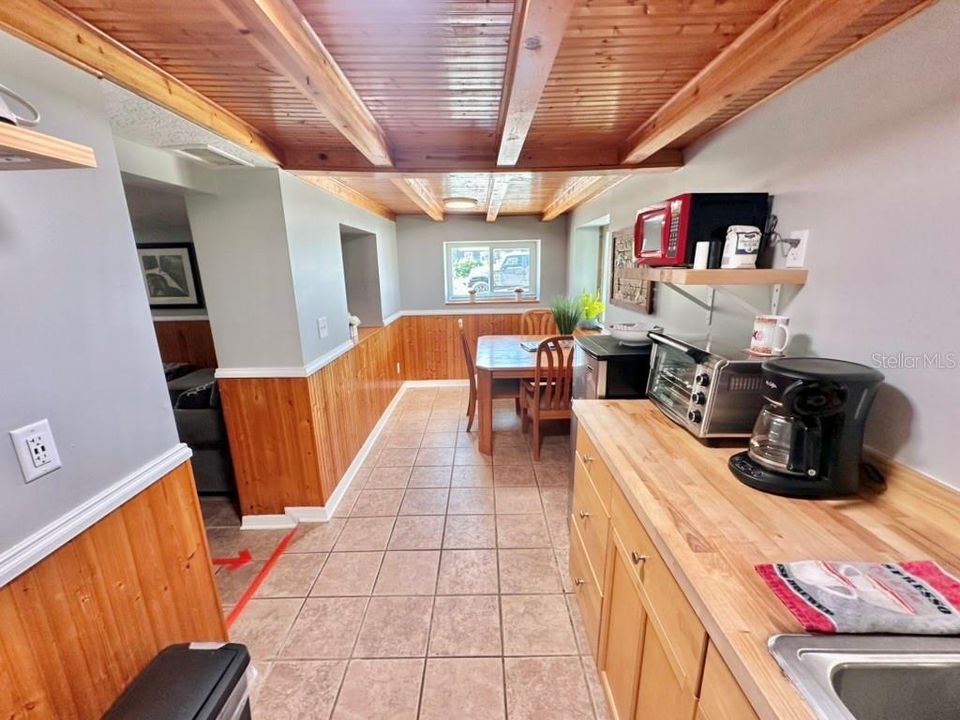 待售: $1,395,000 (0 贝兹, 0 浴室, 1280 平方英尺)