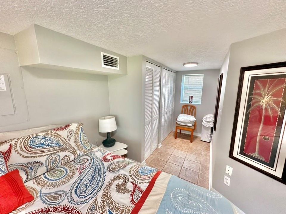 待售: $1,395,000 (0 贝兹, 0 浴室, 1280 平方英尺)