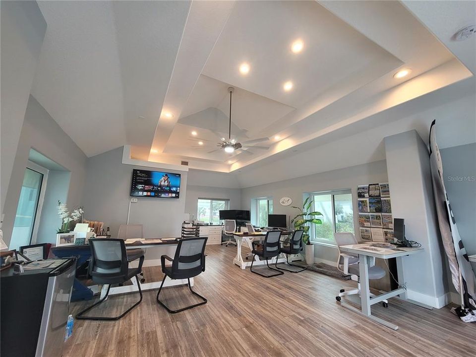 待售: $1,395,000 (0 贝兹, 0 浴室, 1280 平方英尺)