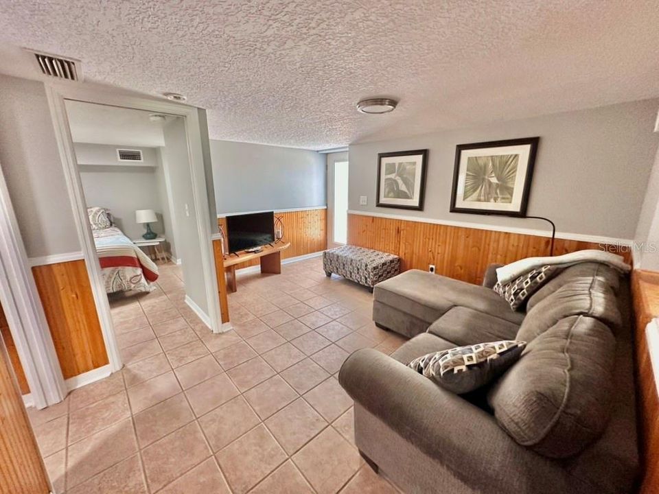 待售: $1,395,000 (0 贝兹, 0 浴室, 1280 平方英尺)