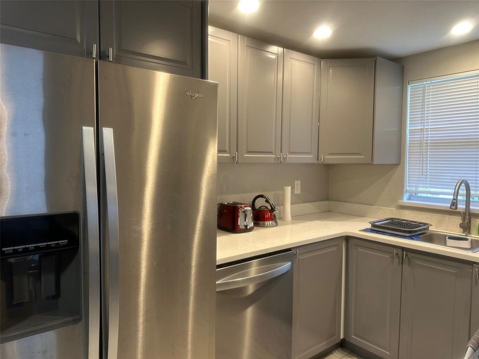 待售: $375,000 (3 贝兹, 2 浴室, 1036 平方英尺)