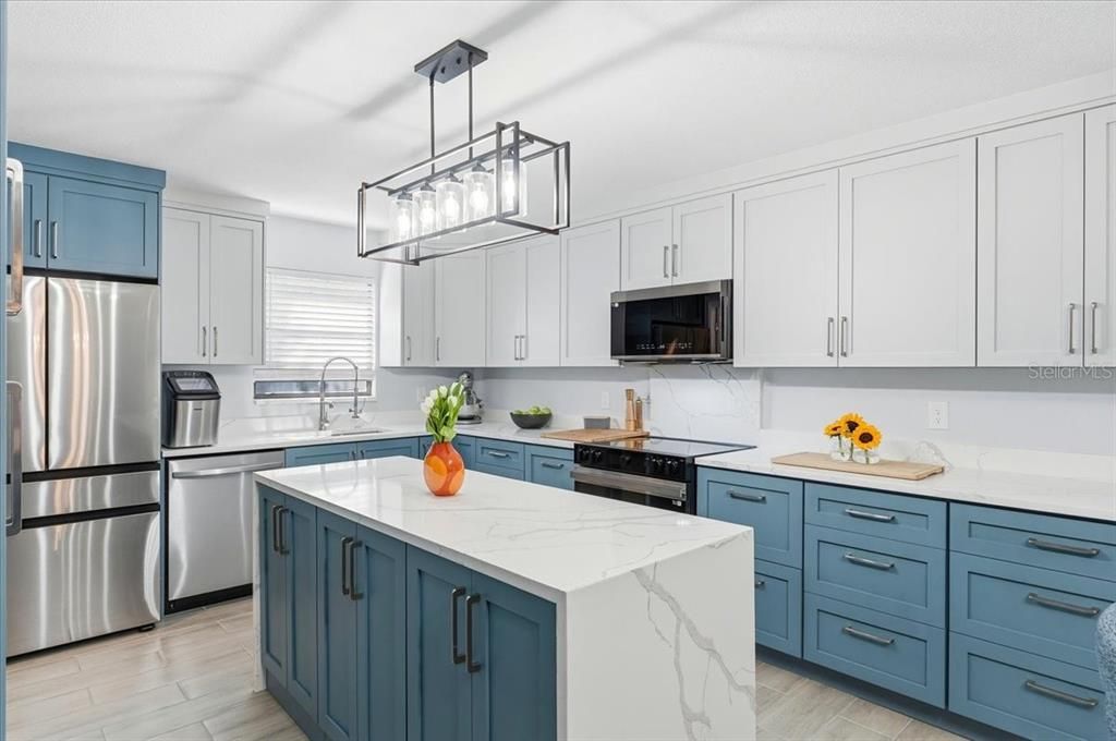 待售: $643,000 (3 贝兹, 4 浴室, 3051 平方英尺)