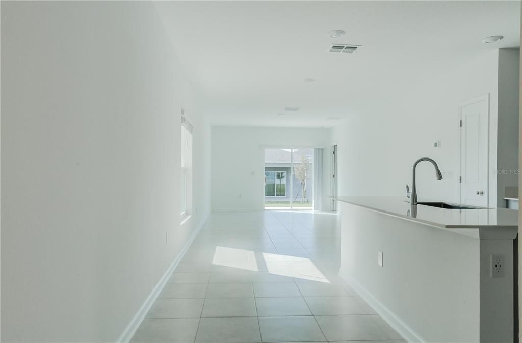 出租: $2,050 (3 贝兹, 2 浴室, 1432 平方英尺)