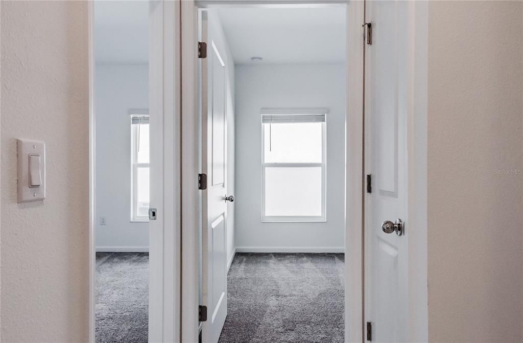 出租: $2,050 (3 贝兹, 2 浴室, 1432 平方英尺)