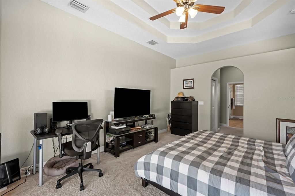 На продажу: $440,000 (3 спален, 2 ванн, 2242 Квадратных фут)