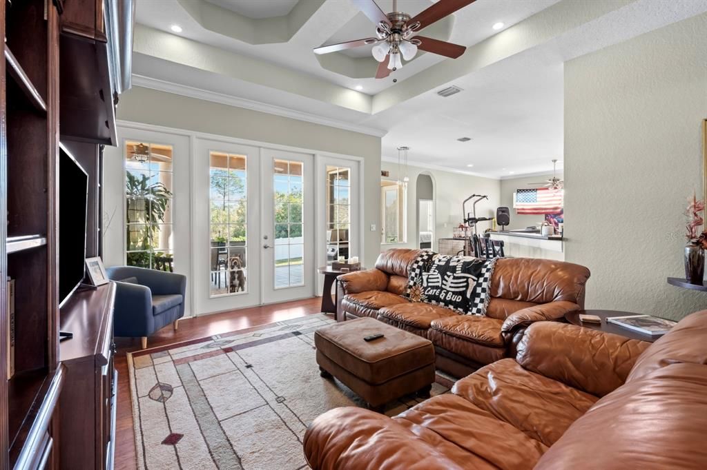 На продажу: $440,000 (3 спален, 2 ванн, 2242 Квадратных фут)