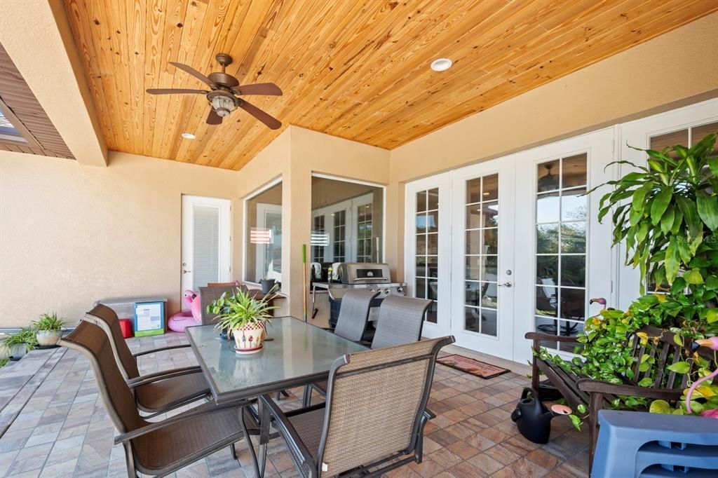 На продажу: $440,000 (3 спален, 2 ванн, 2242 Квадратных фут)