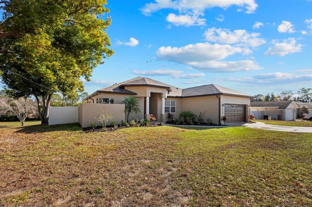 На продажу: $440,000 (3 спален, 2 ванн, 2242 Квадратных фут)