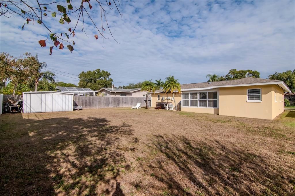 For Sale: $389,900 (2 beds, 2 baths, 1211 Square Feet)