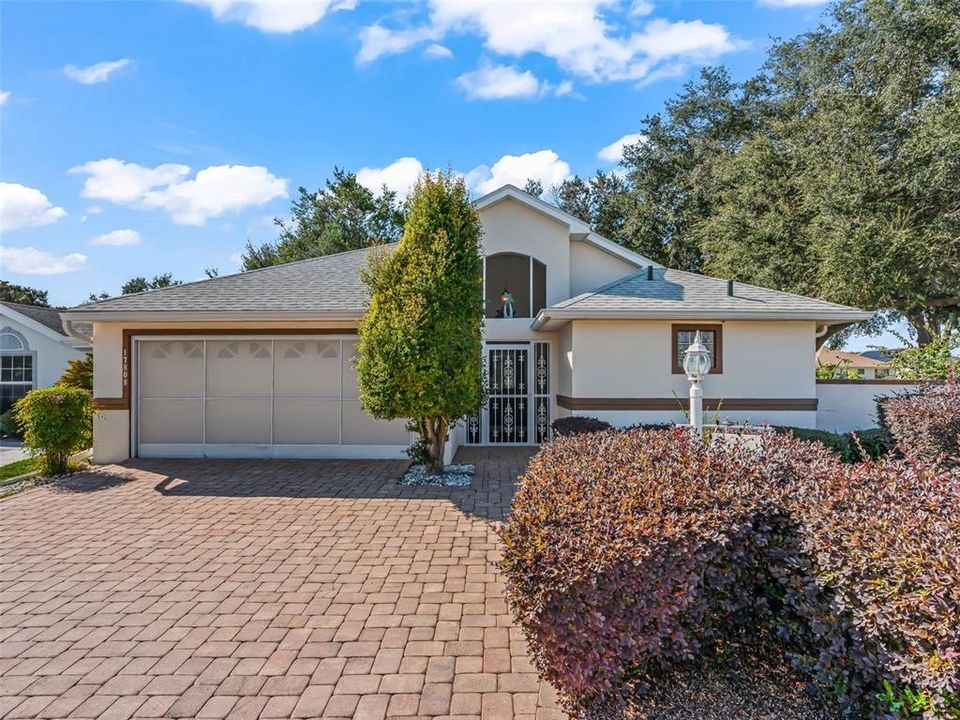 En Venta: $395,000 (3 camas, 3 baños, 2233 Pies cuadrados)