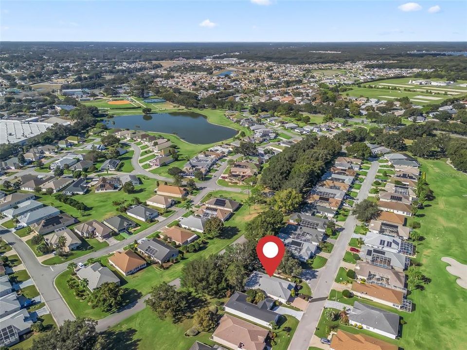 En Venta: $395,000 (3 camas, 3 baños, 2233 Pies cuadrados)