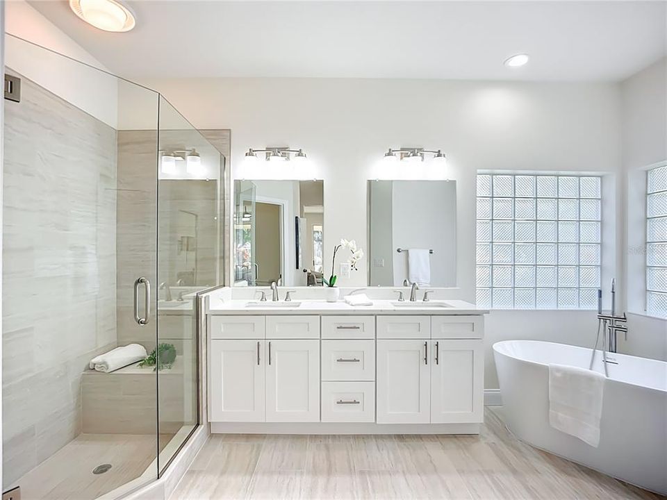 For Sale: $575,000 (3 beds, 2 baths, 2205 Square Feet)