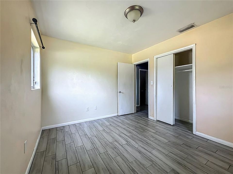 For Rent: $1,700 (3 beds, 1 baths, 1104 Square Feet)