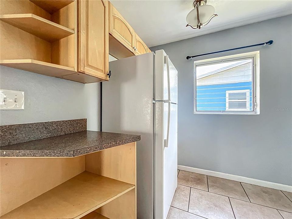 For Rent: $1,700 (3 beds, 1 baths, 1104 Square Feet)