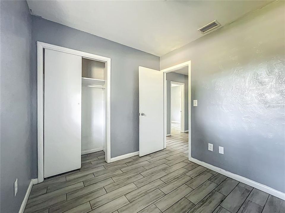 For Rent: $1,700 (3 beds, 1 baths, 1104 Square Feet)