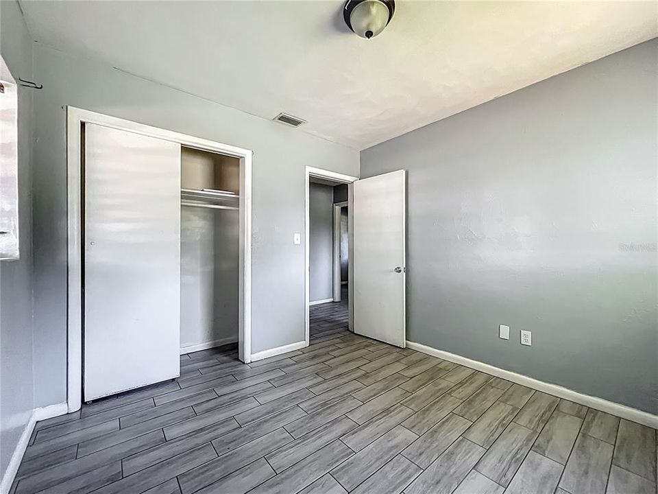 For Rent: $1,700 (3 beds, 1 baths, 1104 Square Feet)