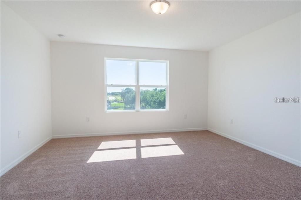 В аренду: $1,900 (3 спален, 2 ванн, 1404 Квадратных фут)