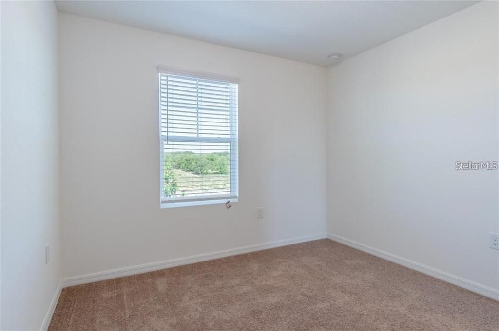 В аренду: $1,900 (3 спален, 2 ванн, 1404 Квадратных фут)