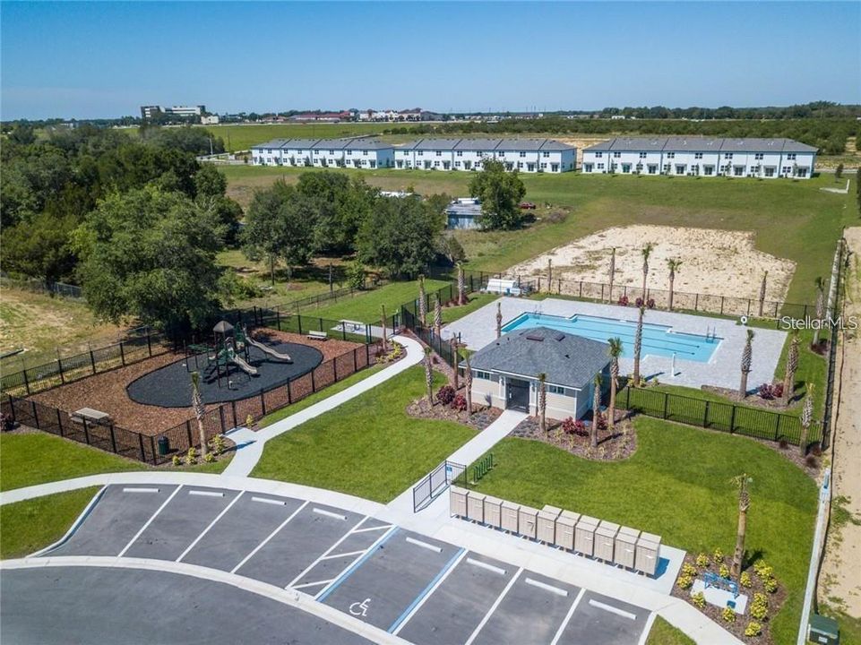 В аренду: $1,900 (3 спален, 2 ванн, 1404 Квадратных фут)