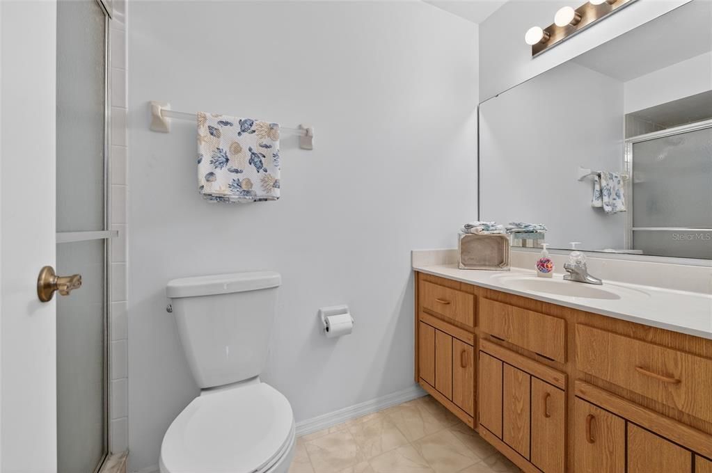 En Venta: $349,000 (3 camas, 2 baños, 1385 Pies cuadrados)