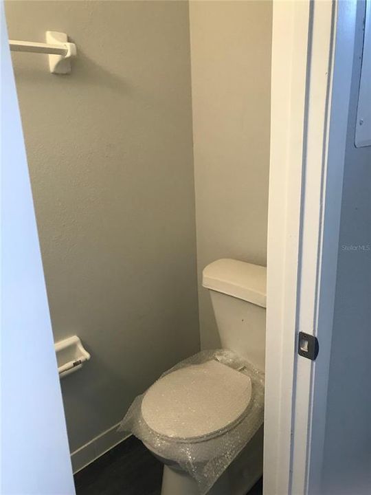 出租: $2,000 (2 贝兹, 2 浴室, 1336 平方英尺)