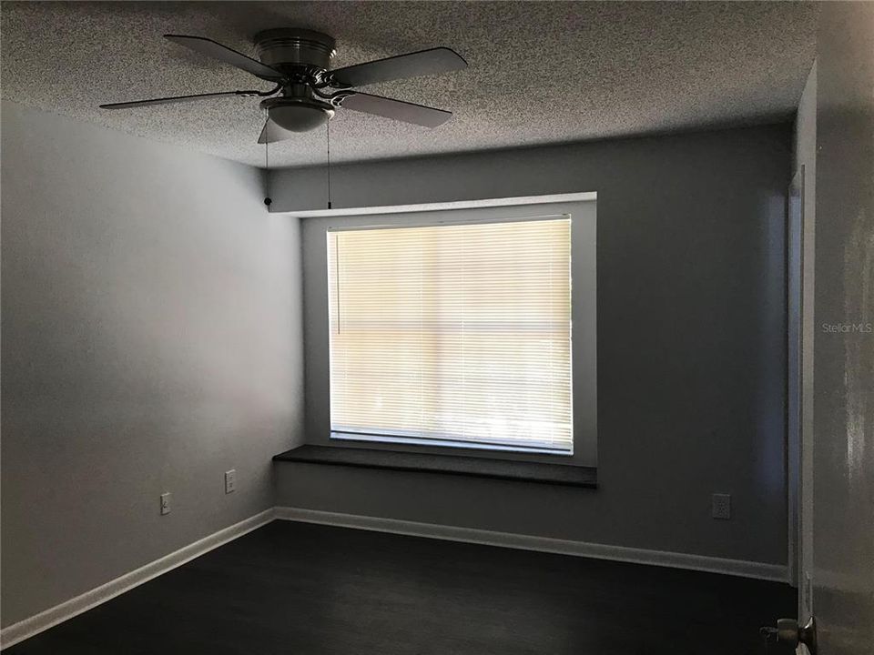 出租: $2,000 (2 贝兹, 2 浴室, 1336 平方英尺)