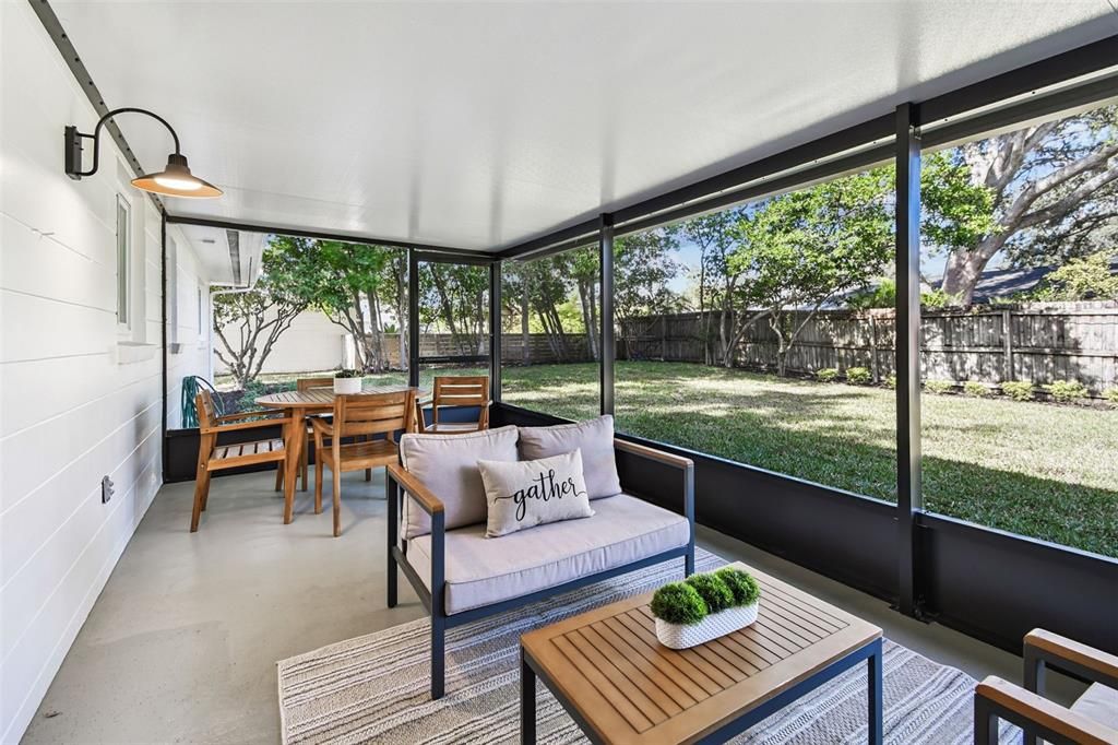 合同活跃: $550,000 (3 贝兹, 2 浴室, 1804 平方英尺)