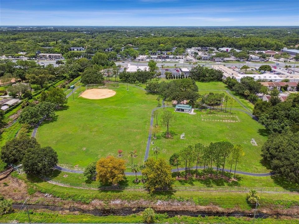 合同活跃: $550,000 (3 贝兹, 2 浴室, 1804 平方英尺)