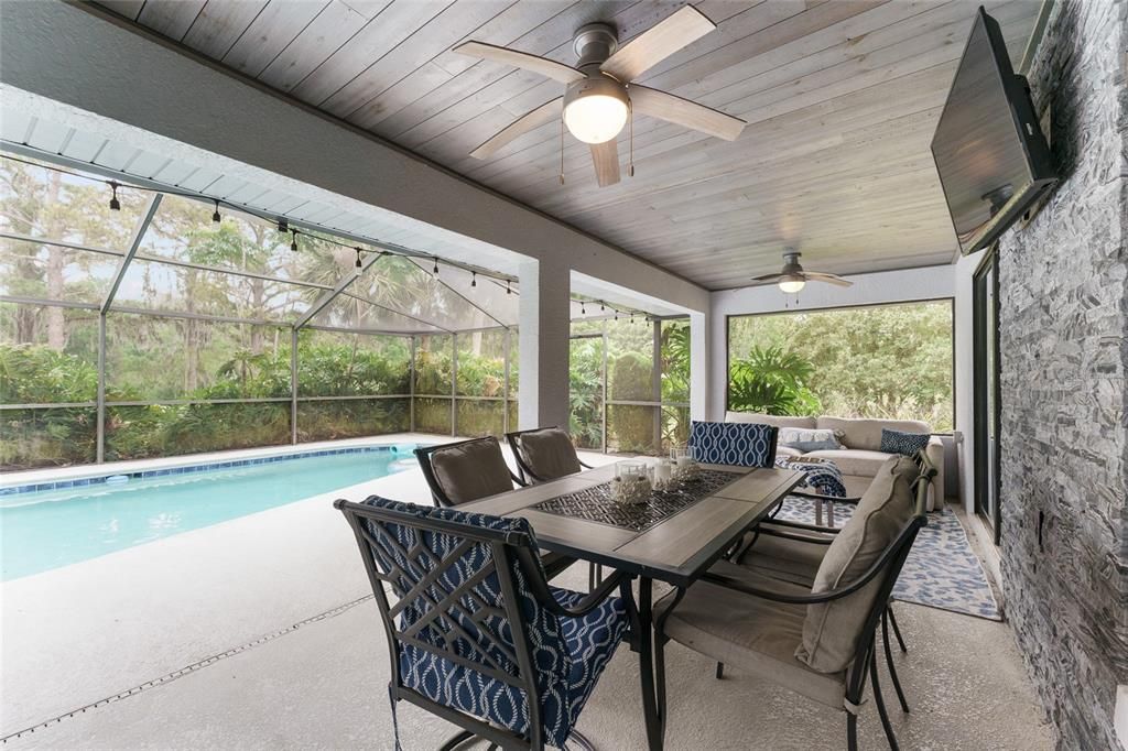 For Sale: $945,000 (4 beds, 3 baths, 2298 Square Feet)