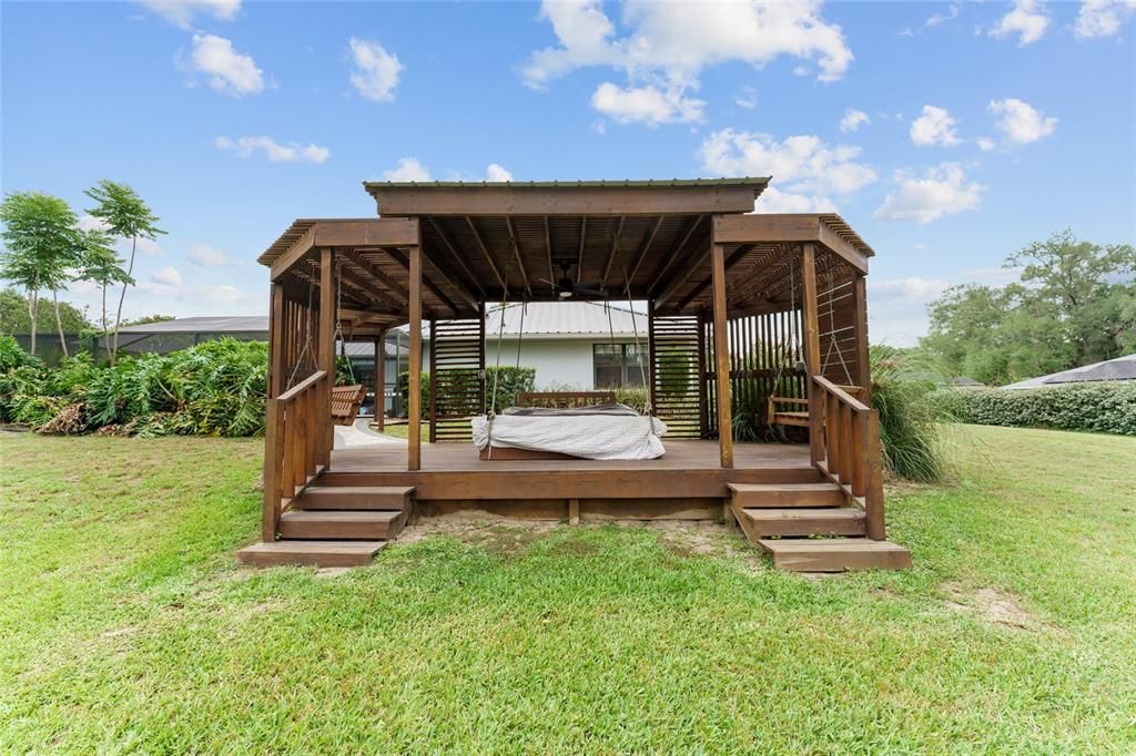 For Sale: $945,000 (4 beds, 3 baths, 2298 Square Feet)