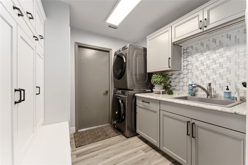 For Sale: $945,000 (4 beds, 3 baths, 2298 Square Feet)