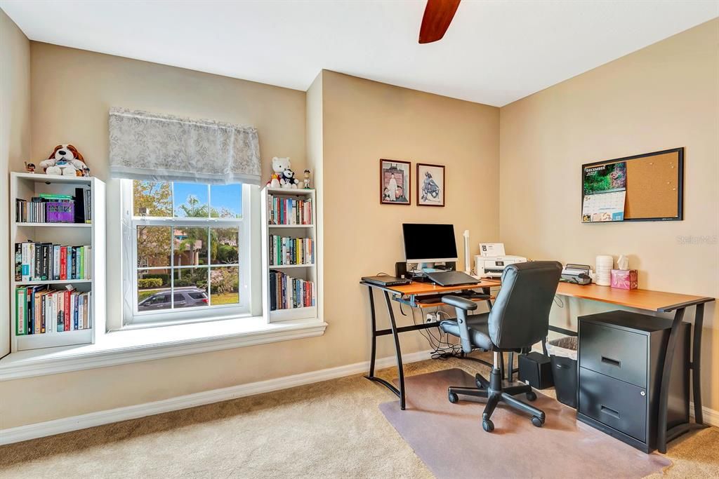 На продажу: $299,000 (3 спален, 2 ванн, 1654 Квадратных фут)