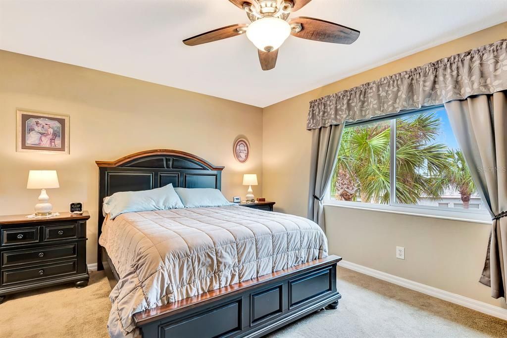 На продажу: $299,000 (3 спален, 2 ванн, 1654 Квадратных фут)