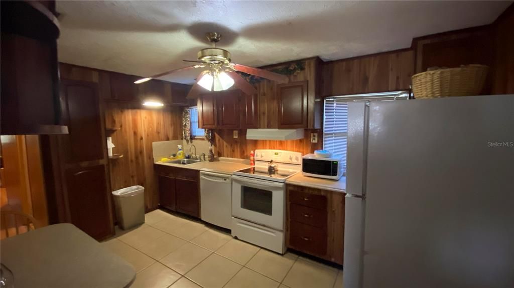 待售: $139,900 (3 贝兹, 2 浴室, 640 平方英尺)