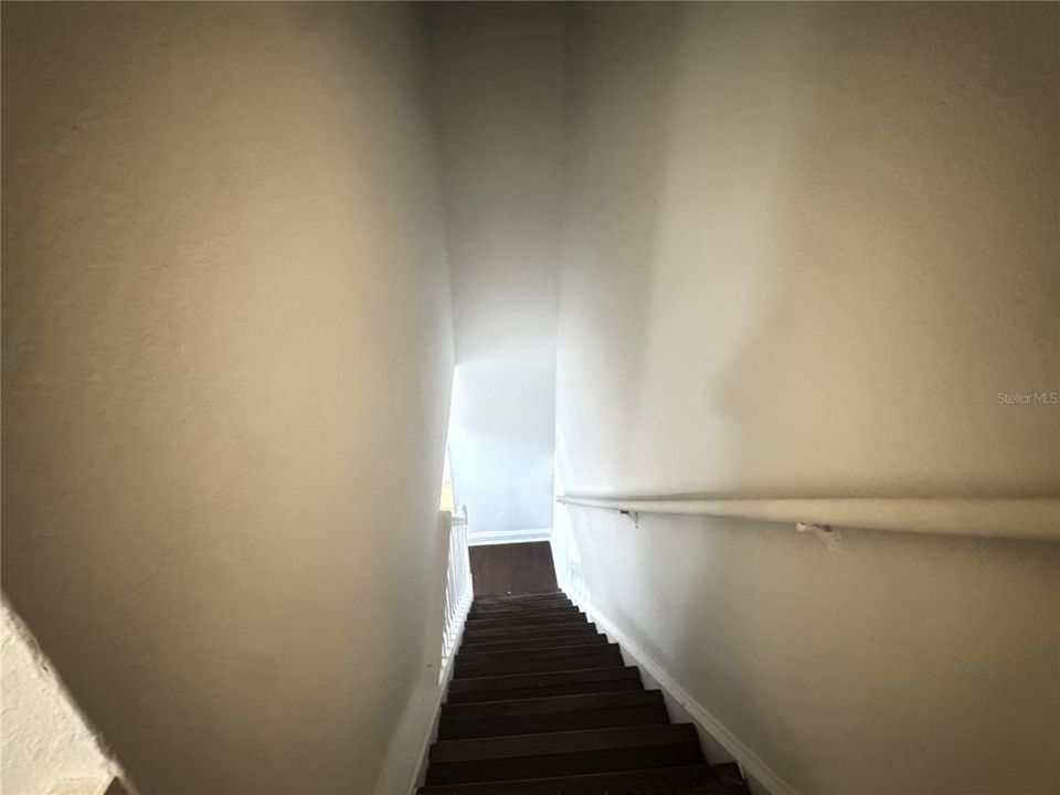 待售: $158,000 (2 贝兹, 1 浴室, 1240 平方英尺)