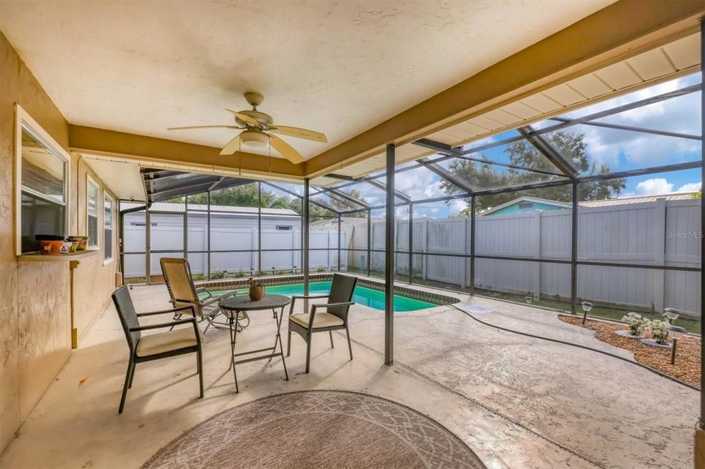 En Venta: $459,900 (3 camas, 2 baños, 1343 Pies cuadrados)