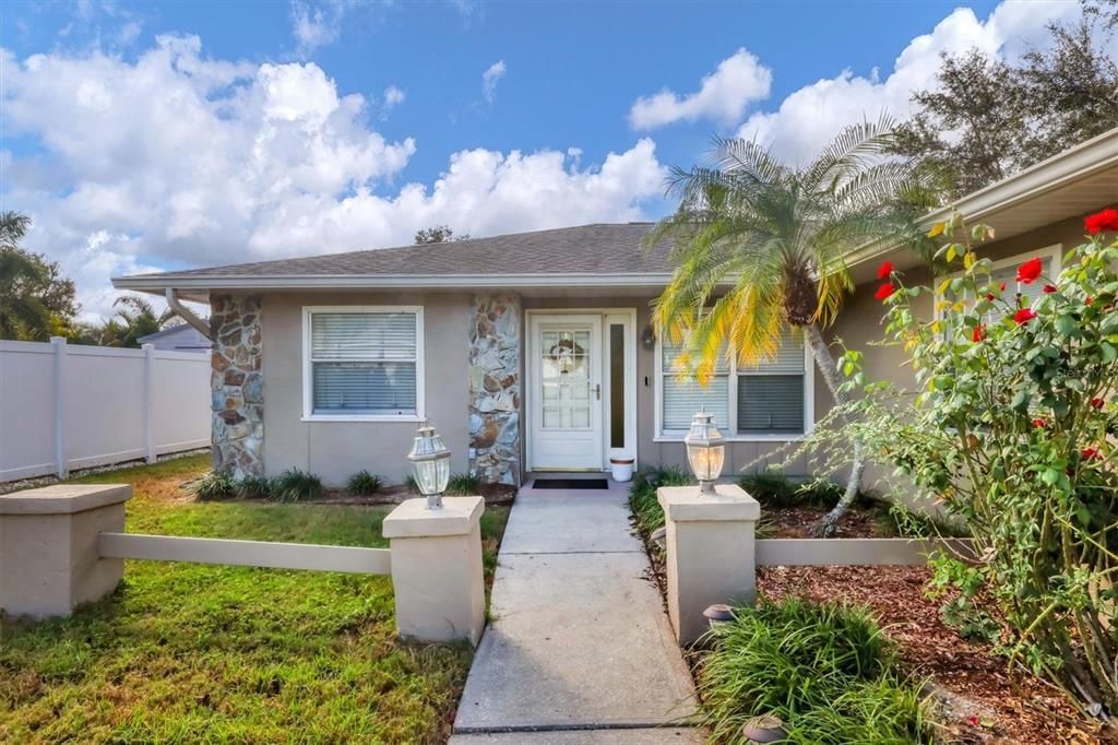 En Venta: $459,900 (3 camas, 2 baños, 1343 Pies cuadrados)