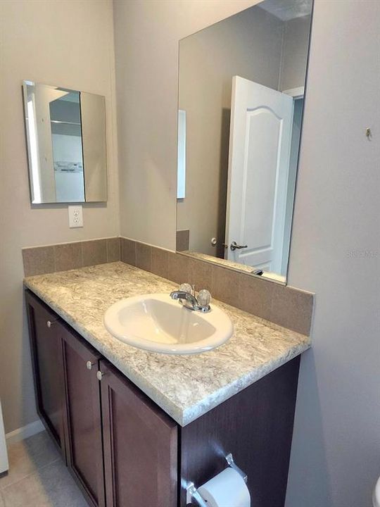 На продажу: $389,000 (3 спален, 2 ванн, 1432 Квадратных фут)