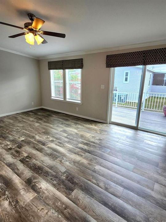 На продажу: $389,000 (3 спален, 2 ванн, 1432 Квадратных фут)