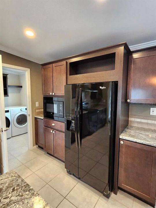 На продажу: $389,000 (3 спален, 2 ванн, 1432 Квадратных фут)