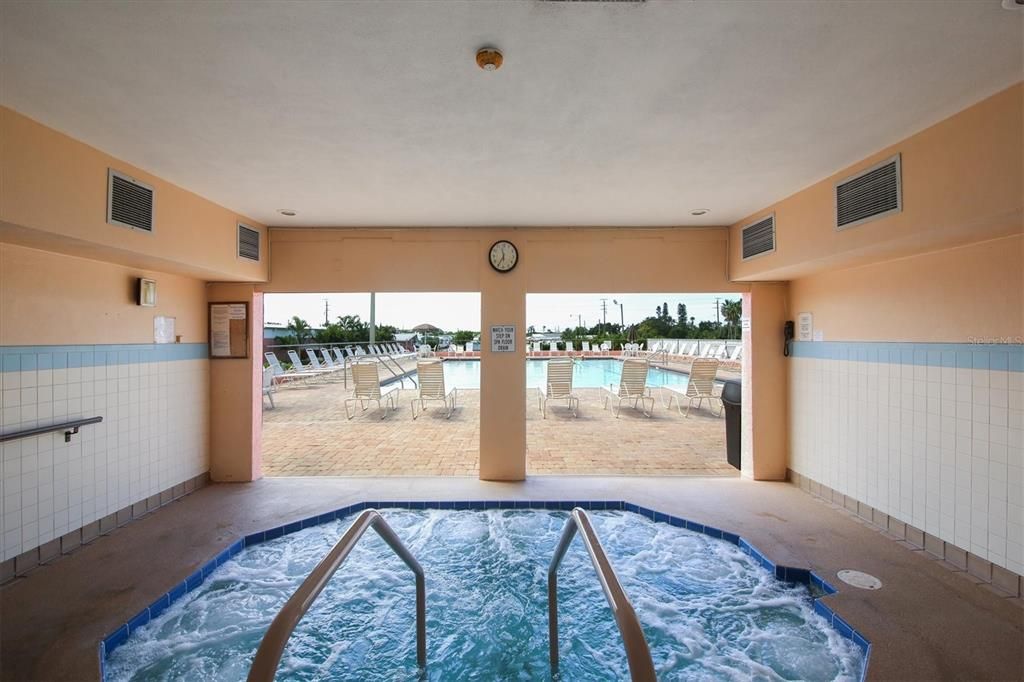 На продажу: $389,000 (3 спален, 2 ванн, 1432 Квадратных фут)