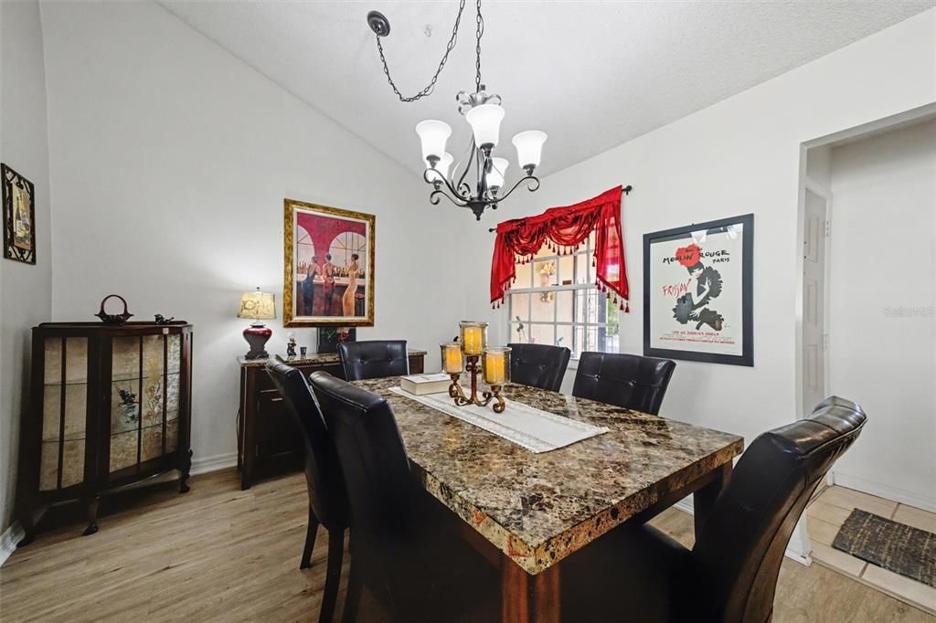 For Sale: $259,000 (3 beds, 2 baths, 1332 Square Feet)
