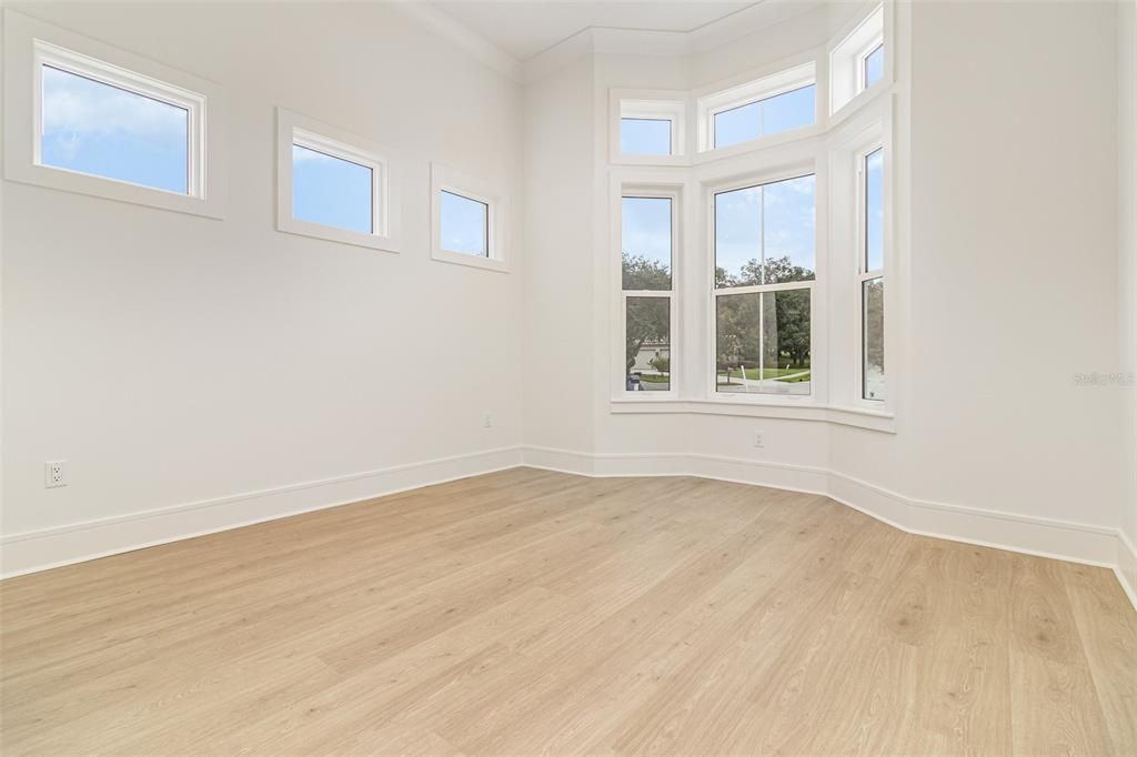 For Sale: $2,480,000 (5 beds, 4 baths, 4013 Square Feet)