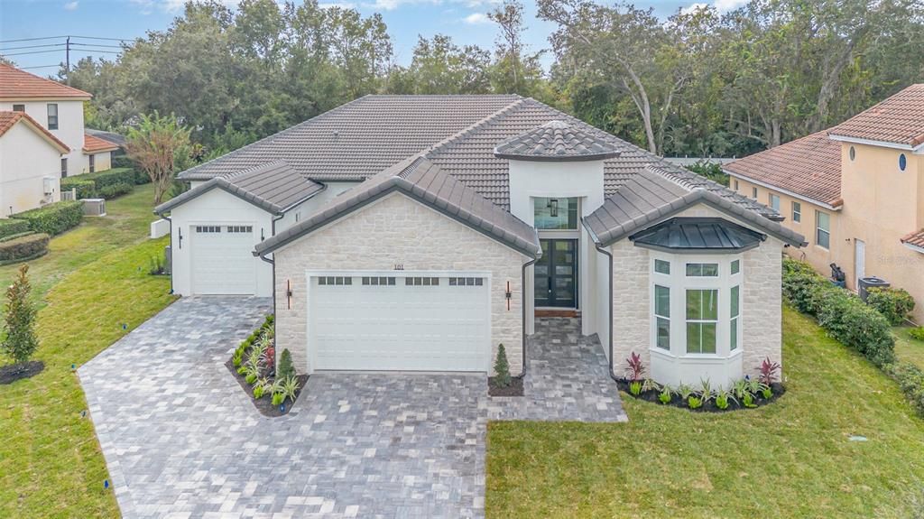 For Sale: $2,480,000 (5 beds, 4 baths, 4013 Square Feet)