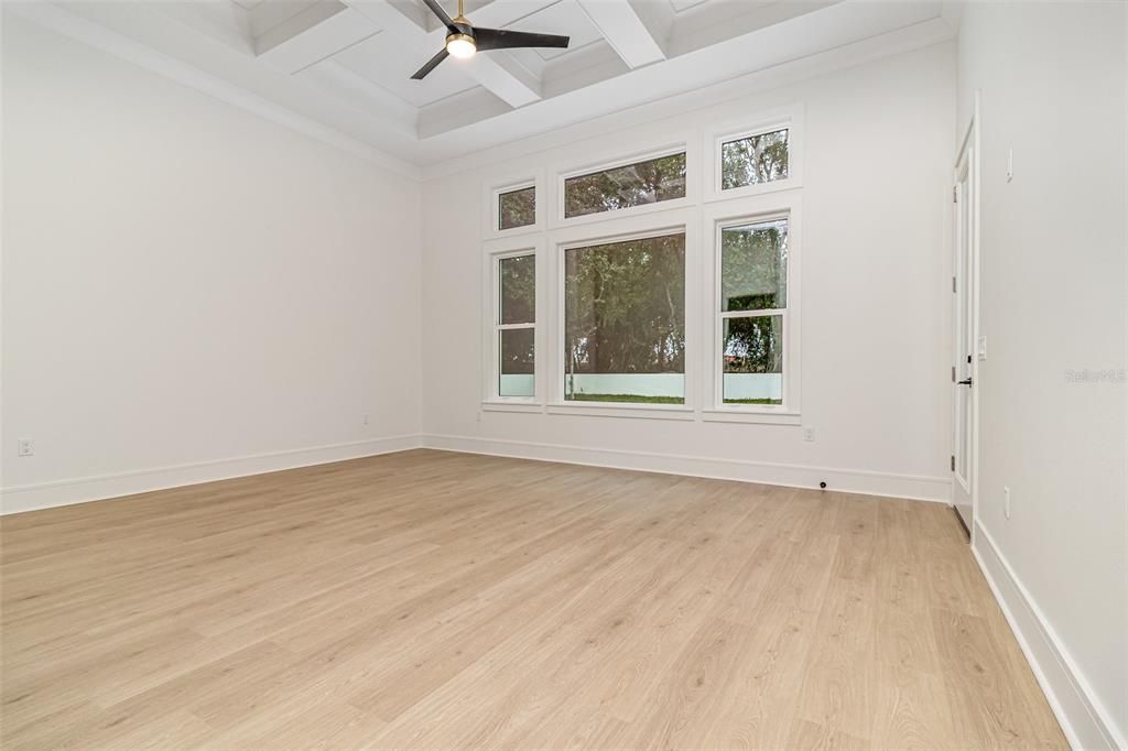 For Sale: $2,480,000 (5 beds, 4 baths, 4013 Square Feet)