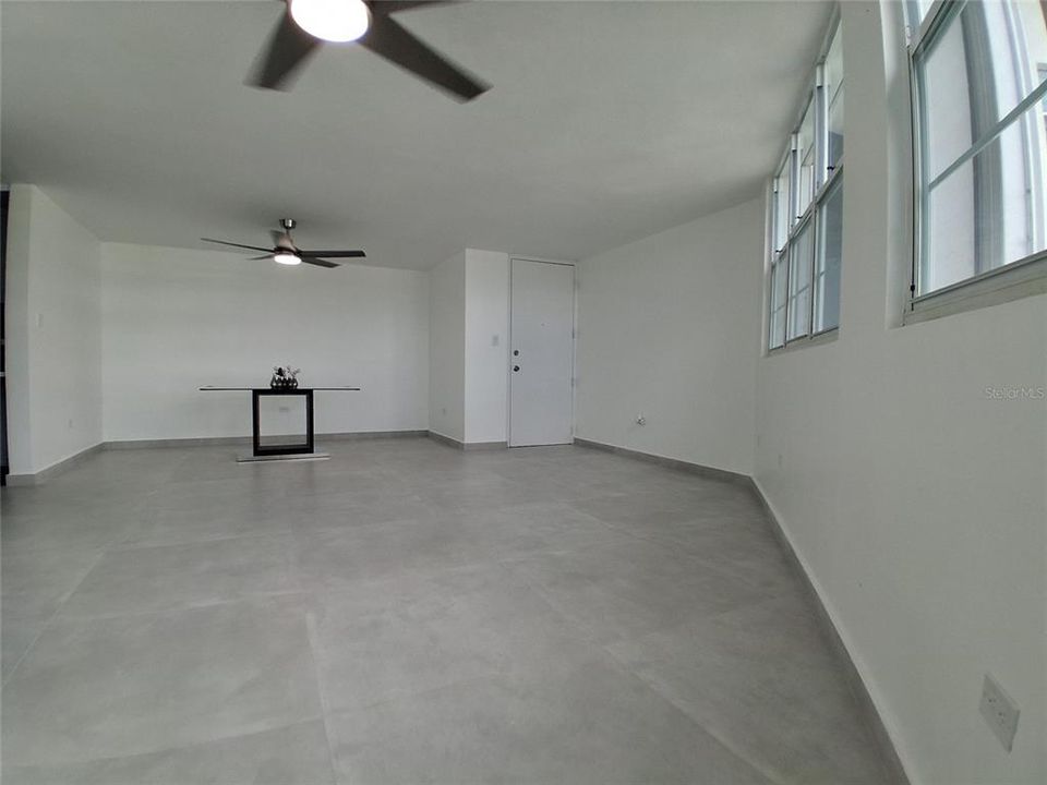 For Rent: $3,250 (3 beds, 2 baths, 1200 Square Feet)