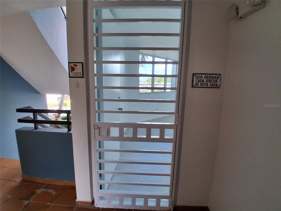 For Rent: $3,250 (3 beds, 2 baths, 1200 Square Feet)