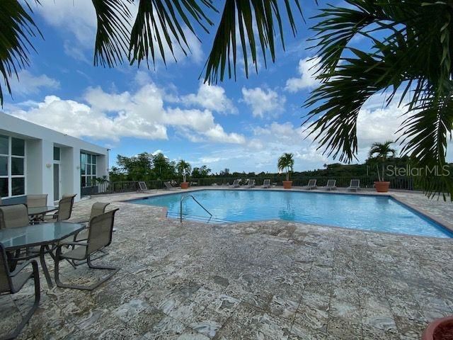 For Rent: $3,250 (3 beds, 2 baths, 1200 Square Feet)