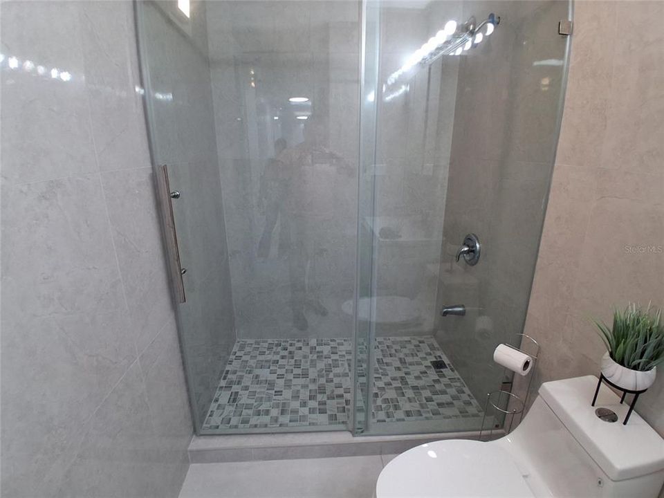 For Rent: $3,250 (3 beds, 2 baths, 1200 Square Feet)